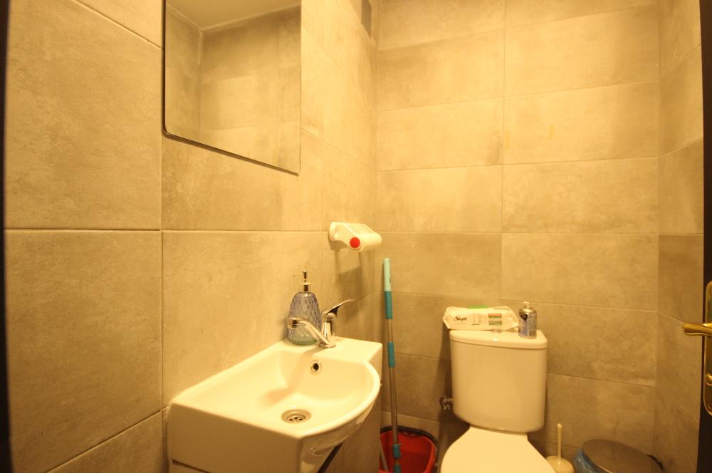 BAHARİYE CAD. GÜVENLİKLİ ve K. OTOPARKLI BİNADA BOŞ OFİS