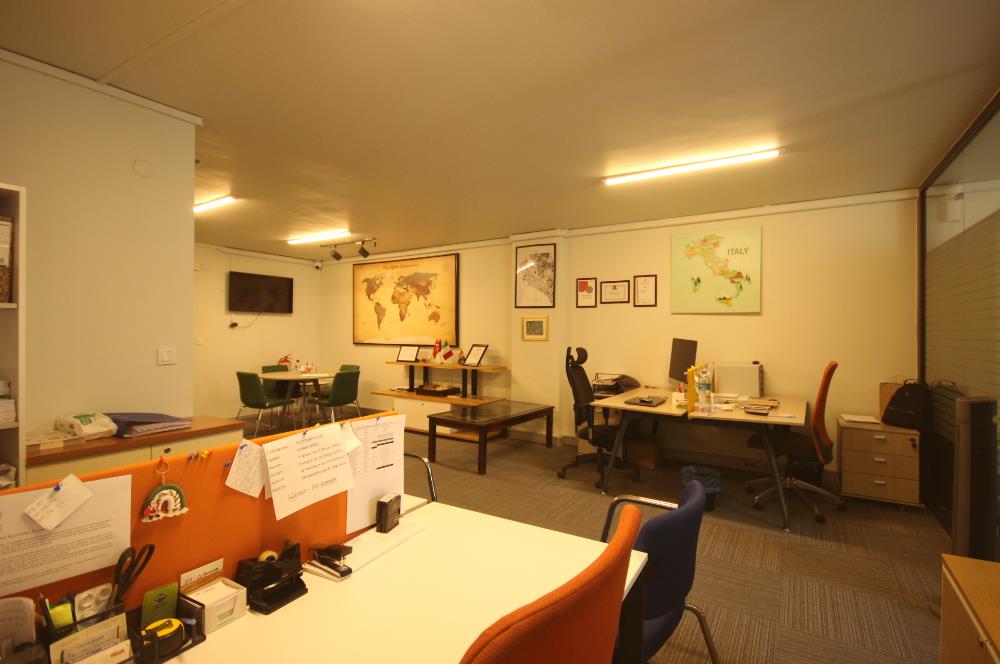 BAHARİYE CAD. GÜVENLİKLİ ve K. OTOPARKLI BİNADA BOŞ OFİS