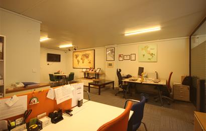 BAHARİYE CAD. GÜVENLİKLİ ve K. OTOPARKLI BİNADA BOŞ OFİS