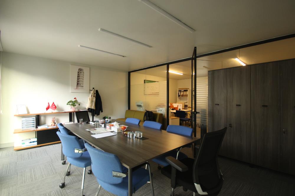BAHARİYE CAD. GÜVENLİKLİ ve K. OTOPARKLI BİNADA BOŞ OFİS