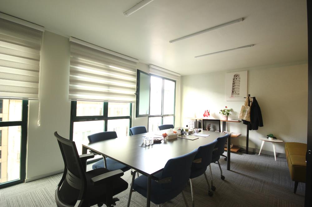 BAHARİYE CAD. GÜVENLİKLİ ve K. OTOPARKLI BİNADA BOŞ OFİS