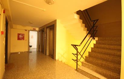 BAHARİYE CAD. GÜVENLİKLİ ve K. OTOPARKLI BİNADA BOŞ OFİS