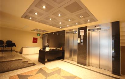BAHARİYE CAD. GÜVENLİKLİ ve K. OTOPARKLI BİNADA BOŞ OFİS