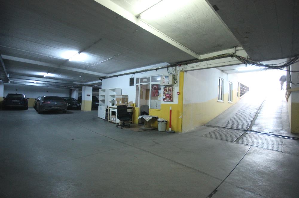 BAHARİYE CAD. GÜVENLİKLİ ve K. OTOPARKLI BİNADA BOŞ OFİS