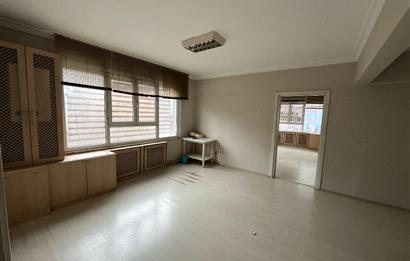 ŞİŞLİ ABİDE-İ HÜRRİYET CADDESİ KİRALIK OFİS