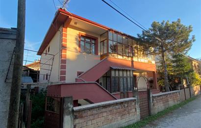 BOLU MERKEZ YENİMAHALLE'DE SATILIK MÜSTAKİL EV VE ARSASI