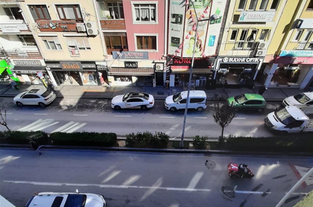 Çanakkale Merkez Demircioğlu Caddesi Üzerinde 1+1 Daire