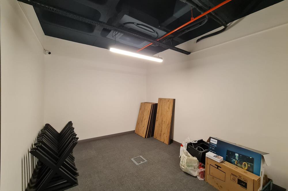 Portavadi Kiralık Ofis 400m2 Dekorasyonlu Taşınmaya Hazır