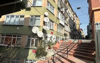 Century21 Perfect'ten Şişhane Metro'ya 400 M Kiralık 3+1