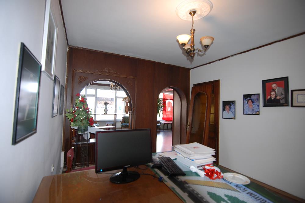 ATATÜRK CADDESİ ÜZERİNDE 170m² BÜRO & OFİS