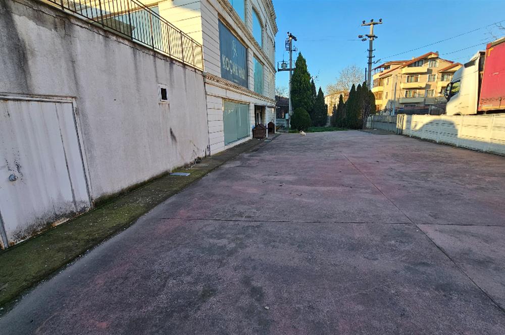 Kartepe Özdilek Karşısı Anayola Cephe 1500 m2 satılık İşyeri