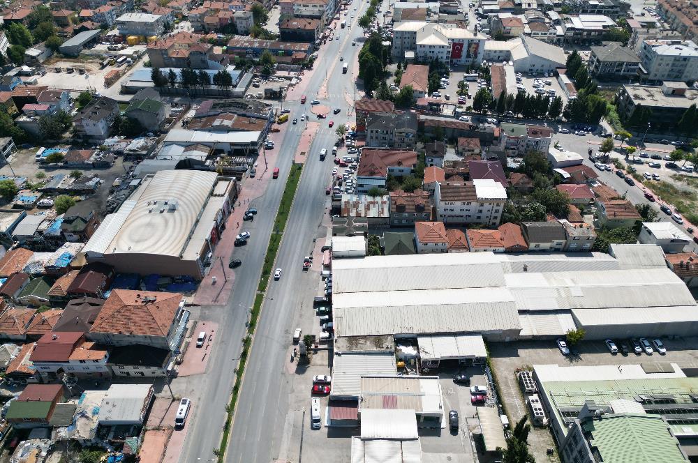 Sakarya Erenler'de Cadde üzerinde Satılık Ticari Müstakil Bina