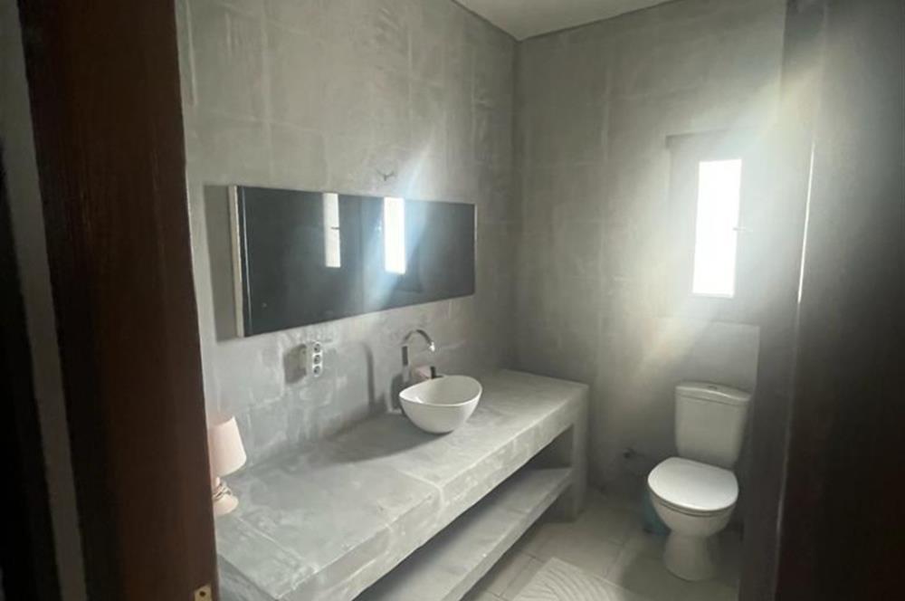 Bodrum-Kumbahçe deniz manzaralı kiralık dubleks villa