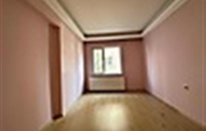 NİLÜFERDE, HAVUZLU - BAHÇELİ- OTOPARKLI 4+1 185 M2 SATILIK DAİRE