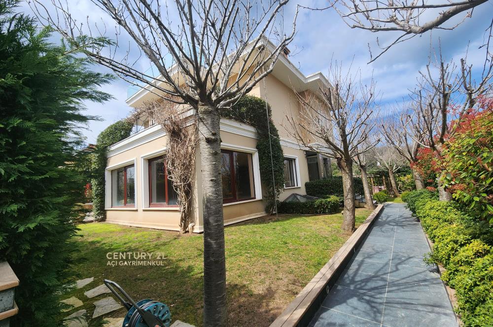  Zekeriyaköy’de Sitede Özel Tasarım Müstakil Kiralık Villa