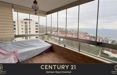 CENTURY21 UZMAN'DAN YALINCAKTA İÇİ ÖZEL YAPIM DENİZ MANZARALI DAİRE