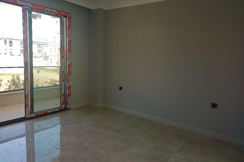 Edremit Güre'de Kiralık, 4+1, Yeni, Özel Havuzlu, Süperlüx Villa