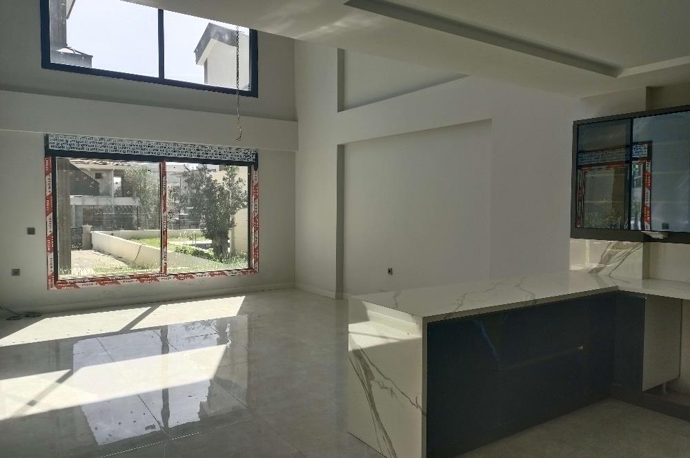 Edremit Güre'de Kiralık, 4+1, Yeni, Özel Havuzlu, Süperlüx Villa