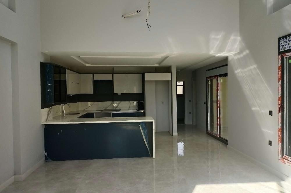 Edremit Güre'de Kiralık, 4+1, Yeni, Özel Havuzlu, Süperlüx Villa