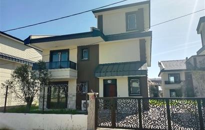 Edremit Güre'de Kiralık, 4+1, Yeni, Özel Havuzlu, Süperlüx Villa