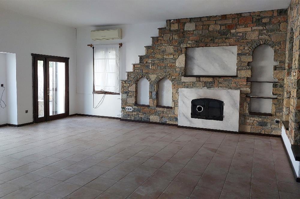 Bodrum-Kumbahçe deniz manzaralı kiralık dubleks villa