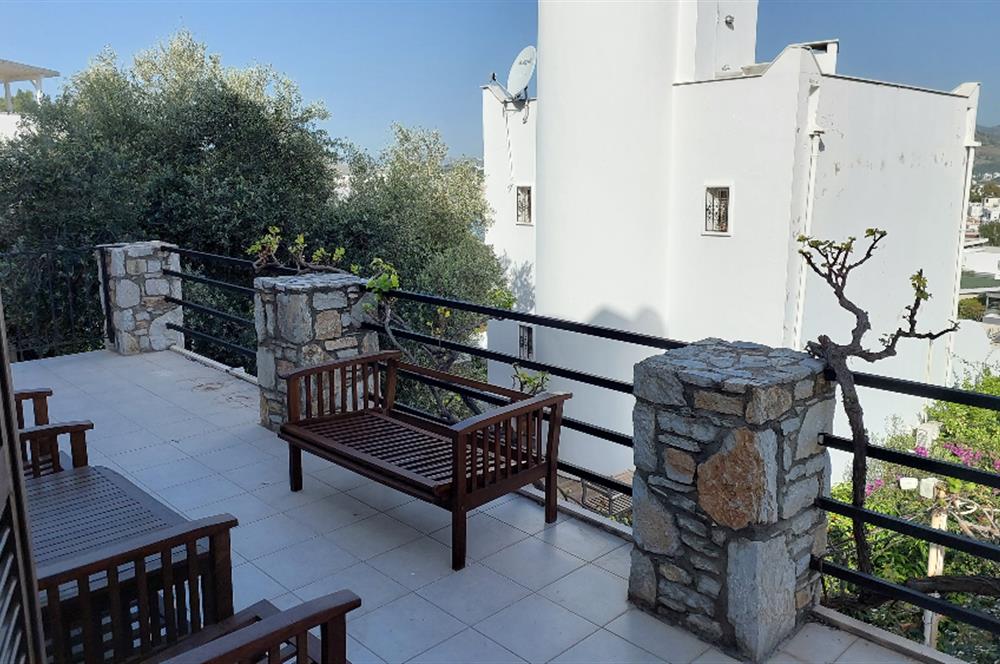 Bodrum-Kumbahçe deniz manzaralı kiralık dubleks villa