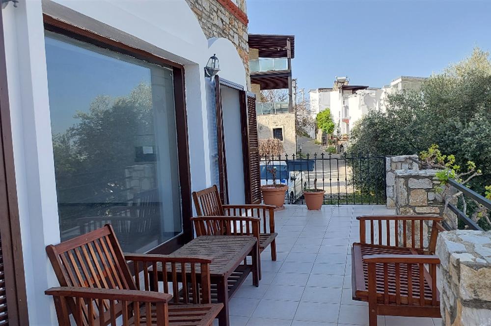 Bodrum-Kumbahçe deniz manzaralı kiralık dubleks villa