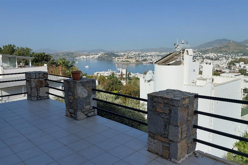 Bodrum-Kumbahçe deniz manzaralı kiralık dubleks villa