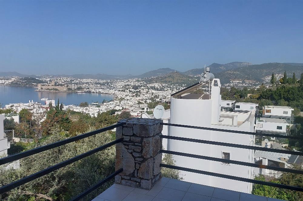 Bodrum-Kumbahçe deniz manzaralı kiralık dubleks villa
