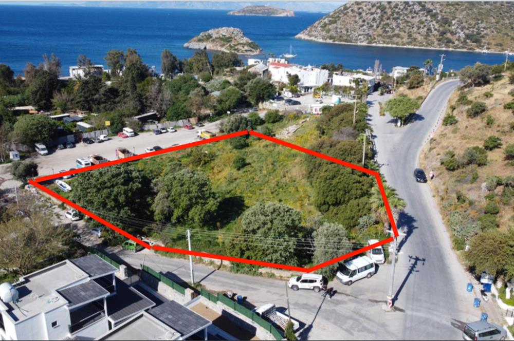 Land for Sale with mansion development, 200 meters from the sea in Gümüşlük