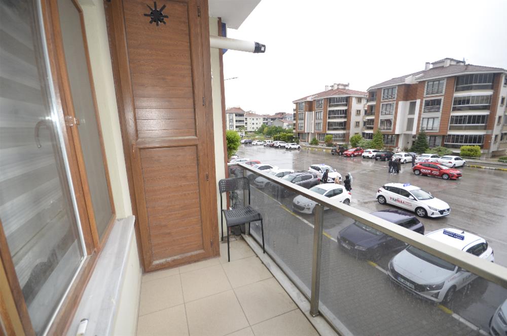 C21 BAL'DAN PLEVNE MH OKUL CADDESİNDE EŞYALI 1+1 KİRALIK DAİRE