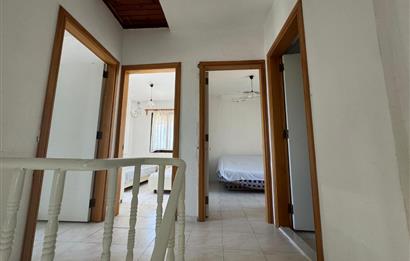 Çandarlı Asnur Sitesi'nde Satılık 3+1 Villa