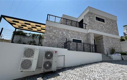 Ortakent Merkez'de 4+2 Müstakil Havuzlu Satılık Villa 