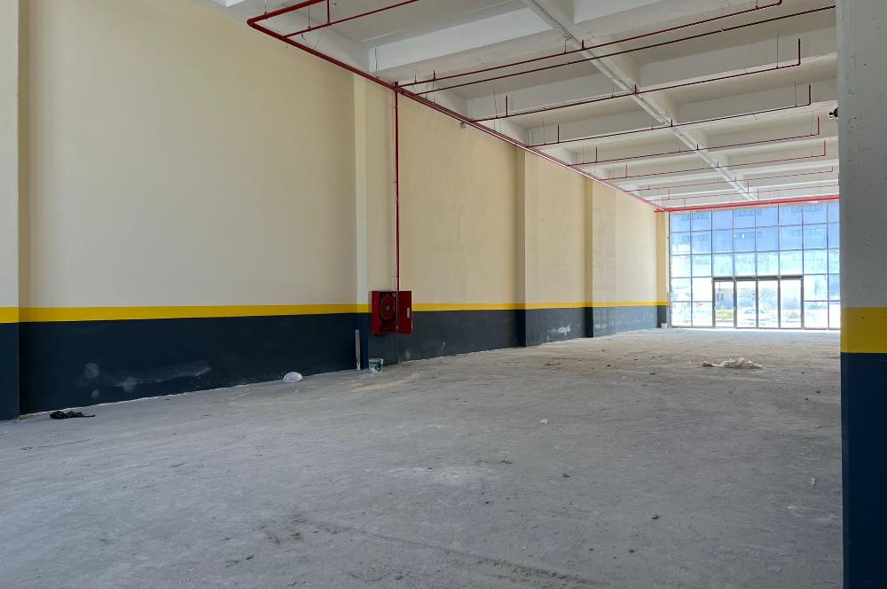 Deliklikayada İskanlı Kiralık Depo İmalat Uygun 1300m2 Düz Giriş