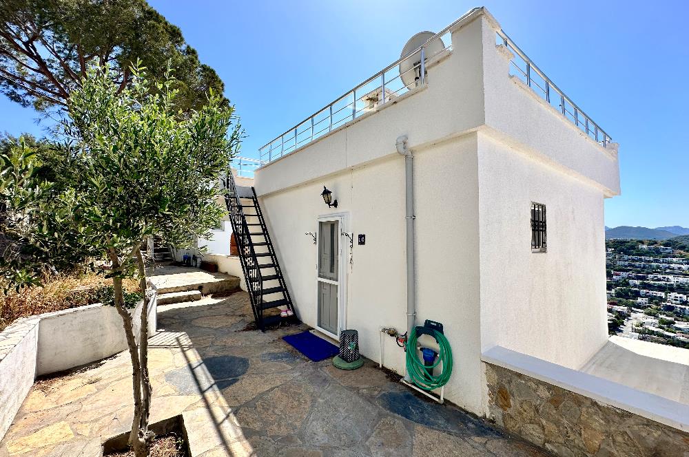 Bodrum Gümüşlük`te Mavi Rüya Sitesi'nde İçi Yapılı Satılık Villa