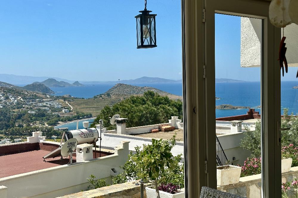 Bodrum Gümüşlük`te Mavi Rüya Sitesi'nde İçi Yapılı Satılık Villa