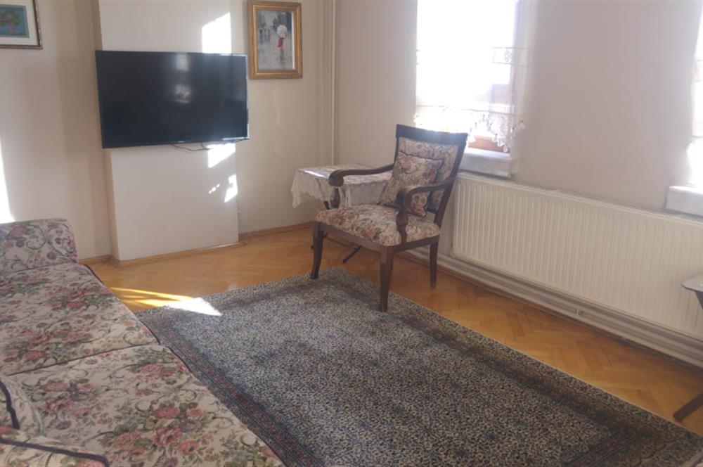 ÖVEÇLER KABİL CADDESİNDE SATILIK 5.5+1 DUBLEKS DAİRE