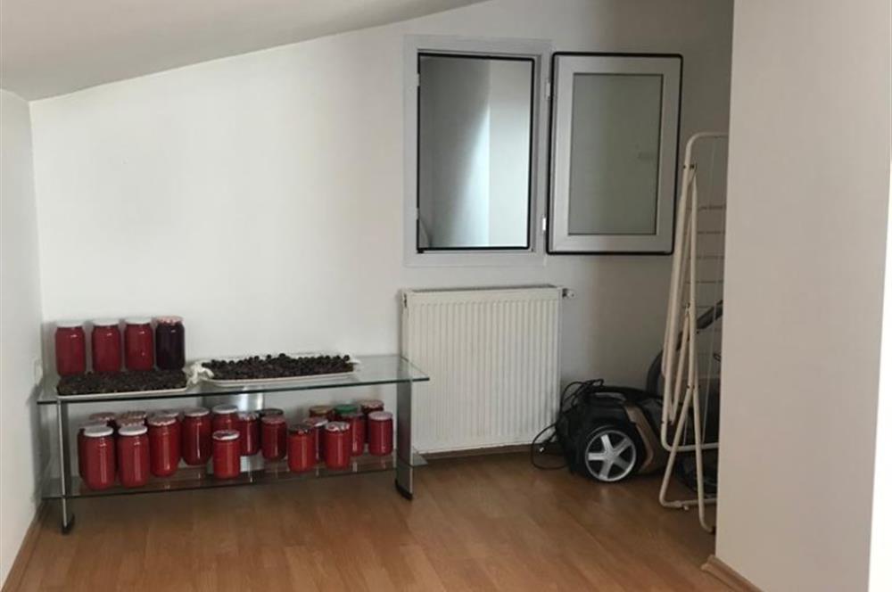 ÖVEÇLER KABİL CADDESİNDE SATILIK 5.5+1 DUBLEKS DAİRE