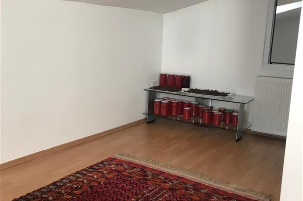 ÖVEÇLER KABİL CADDESİNDE SATILIK 5.5+1 DUBLEKS DAİRE