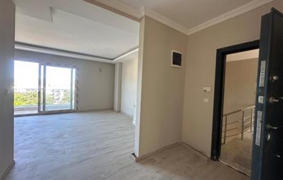 MUMCULAR MERKEZ SİTE İÇERİSİNDE 2+1 SATILIK DAİRE