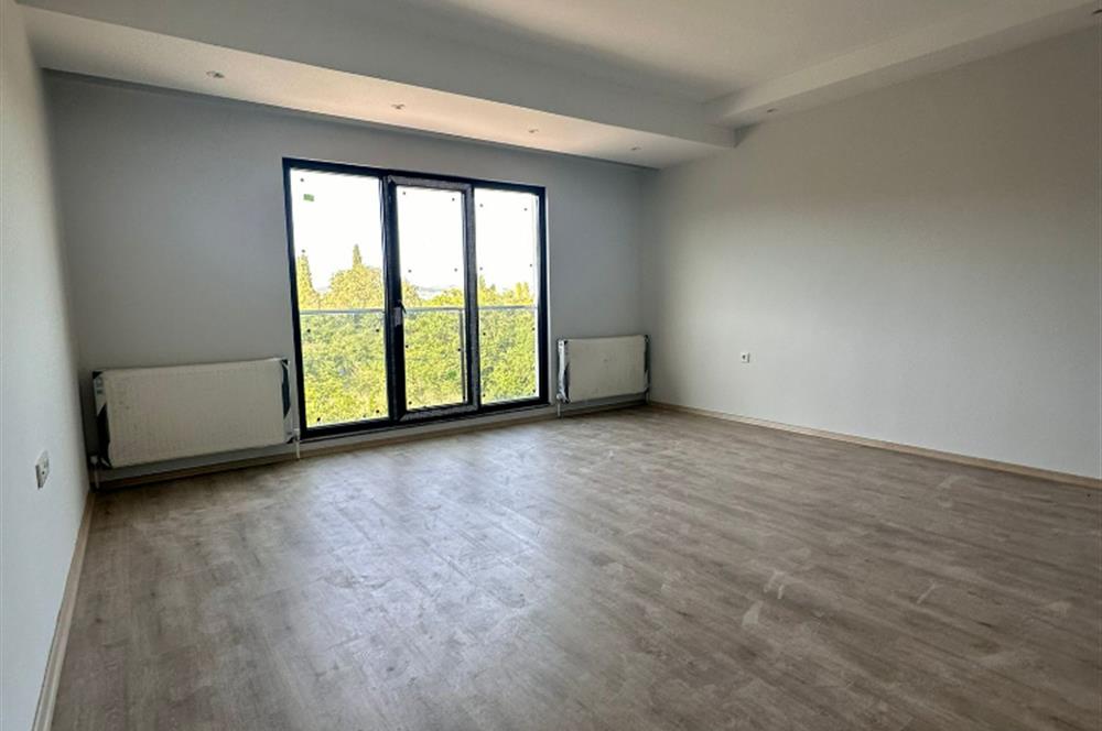 CENTURY21 Bal'dan Paşa Alanı'nda Kiralık 2+1 Sıfır Daire