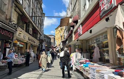 TARİH KOKAN BİR MÜLK KÜRKÇÜ HAN AVLUDA SATILIK DÜKKAN