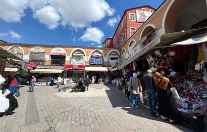 TARİH KOKAN BİR MÜLK KÜRKÇÜ HAN AVLUDA SATILIK DÜKKAN