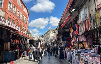 TARİH KOKAN BİR MÜLK KÜRKÇÜ HAN AVLUDA SATILIK DÜKKAN