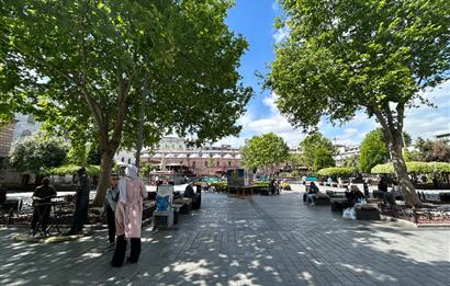 TARİH KOKAN BİR MÜLK KÜRKÇÜ HAN AVLUDA SATILIK DÜKKAN