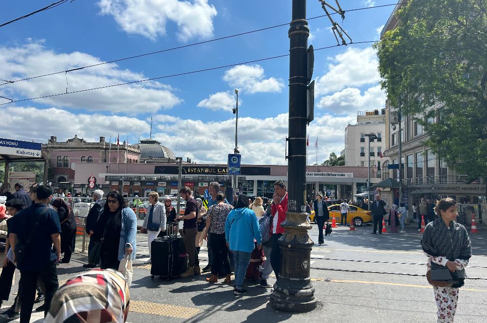 TARİH KOKAN BİR MÜLK KÜRKÇÜ HAN AVLUDA SATILIK DÜKKAN