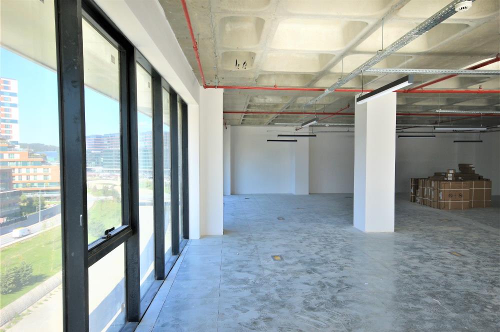 '''Porta Vadi kiralık Ofis 134m2 Şık Dekorasyonlu Çift Cepheli