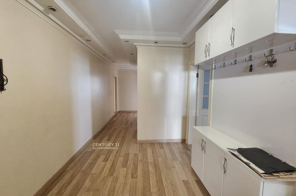Bahçeköyde Büyük Teraslı 4+1 Kiralık Daire