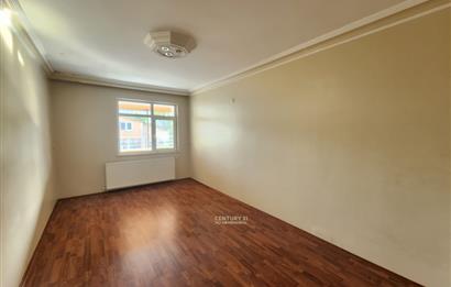 Bahçeköyde Büyük Teraslı 4+1 Kiralık Daire