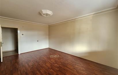 Bahçeköyde Büyük Teraslı 4+1 Kiralık Daire